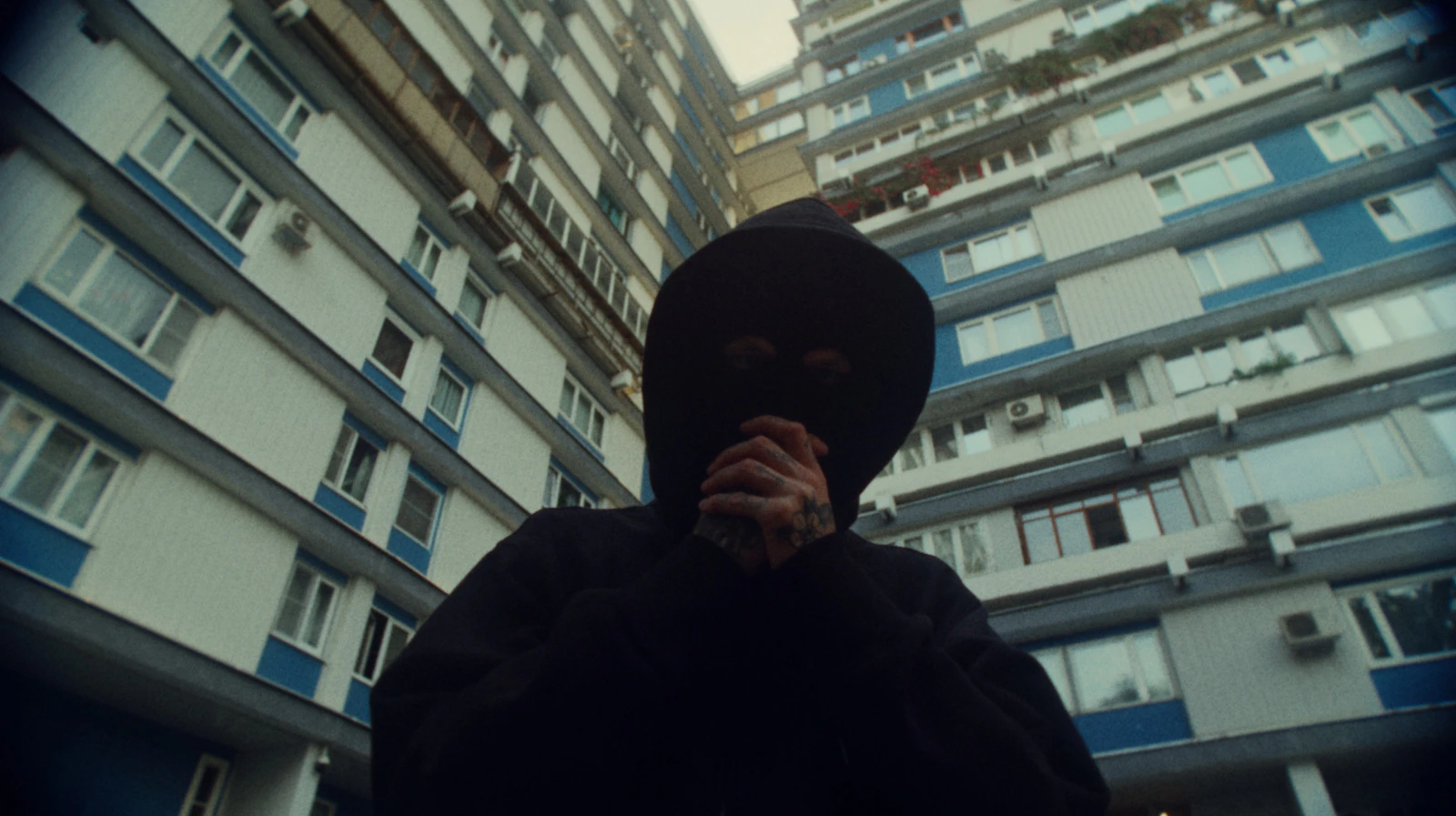 THUG — кадр 7